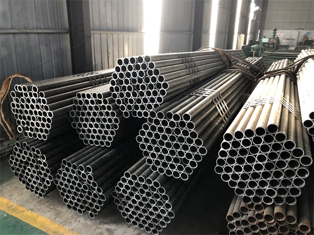博尔塔拉小口径厚壁无缝钢管